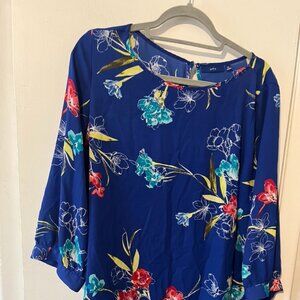 APT 9 BLUE FLORAL LONG SLEEVE SZ XL